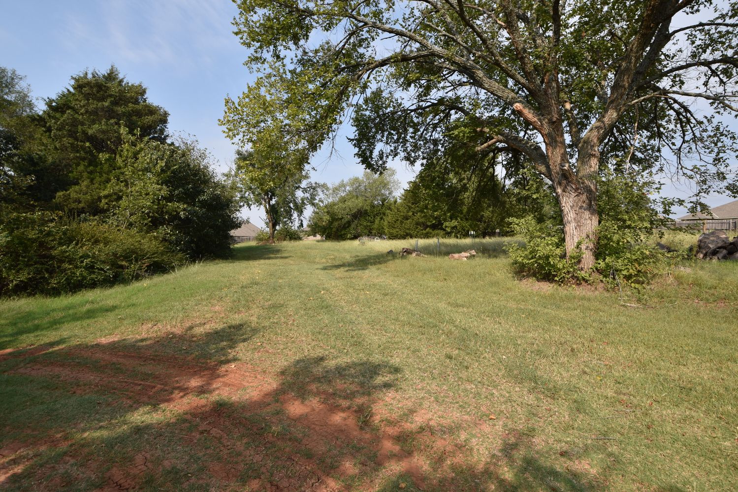 Crume: 3421 S Division St, Guthrie, OK 73044